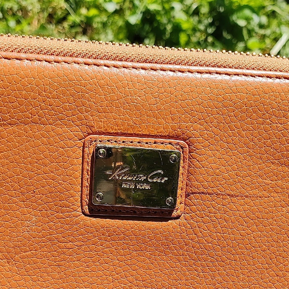 Kenneth Cole New York Tan Toiletry Bag with Textured Finish